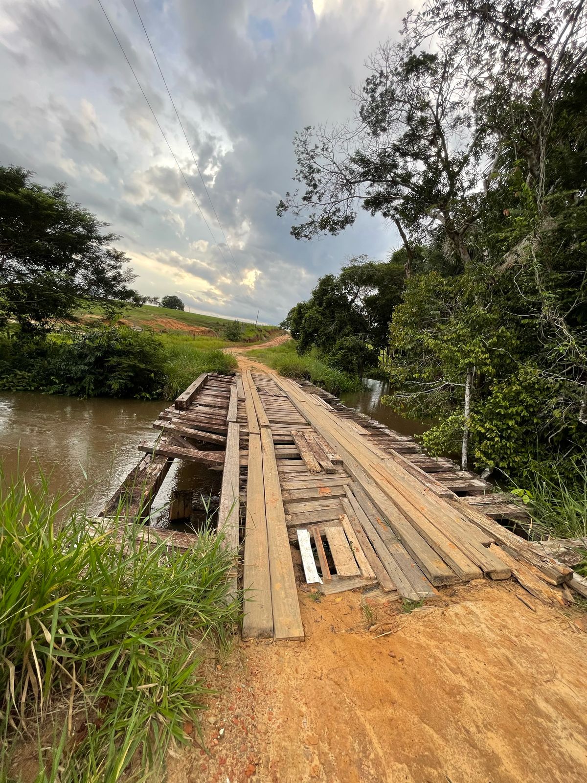 Moradores do Ramal do Chaparral pedem melhorias urgentes na ponte em Mâncio Lima