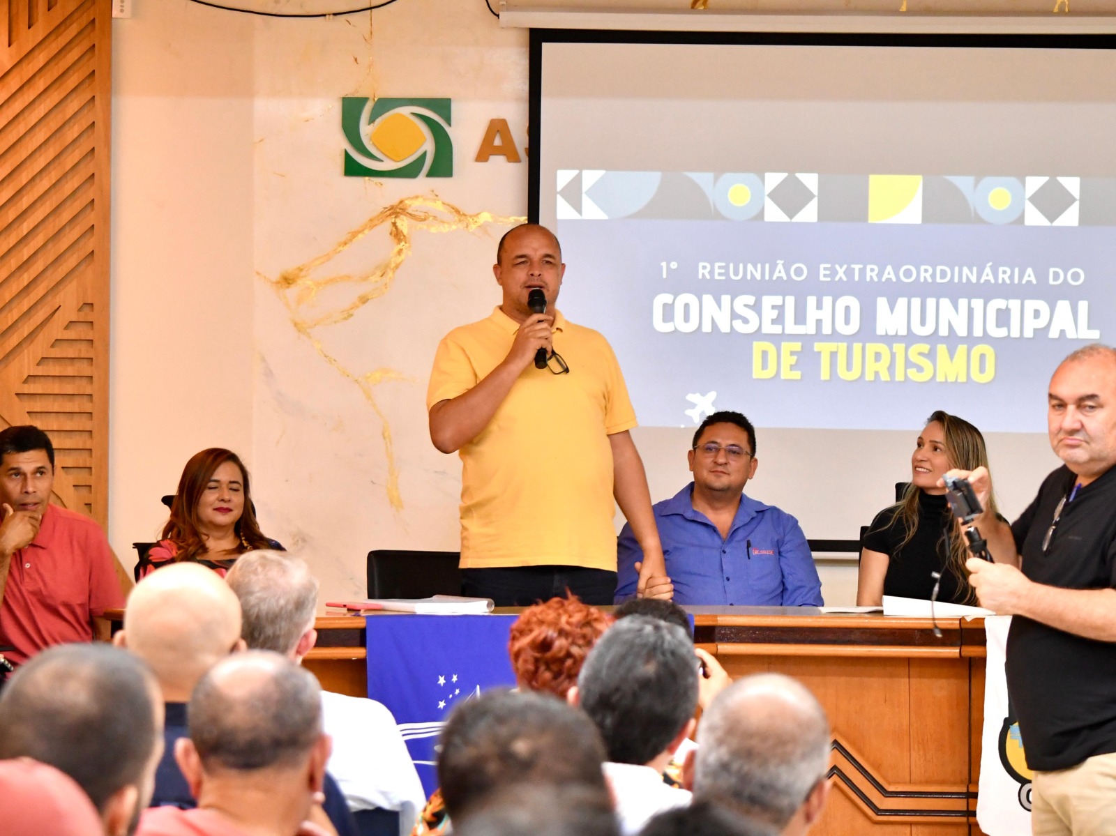 Mâncio Lima apresenta seu potencial turístico no Conselho Municipal de Turismo em Cruzeiro do Sul