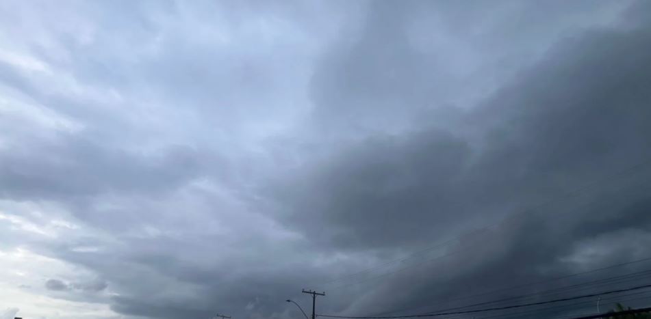 Ventos mantêm chuva no Acre; nebulosidade será mais intensa no Leste